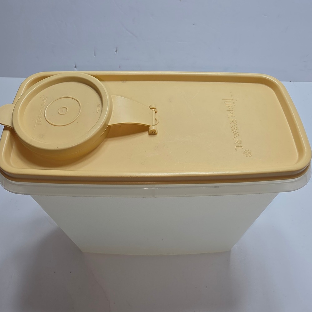 Vintage Tupperware Modular Mates Super Oval 4 Container Yellow Pour Spout Lid